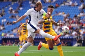 包含英超赛程吃紧，波尔图冲刺阶段外线爆发，底气十足，团队化学反应显著的词条-爱游戏官网